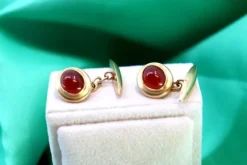 Pamono Yellow Gold Cufflinks with Garnet-Colored Oval Cabochons, Set of 2><noscript><img width=